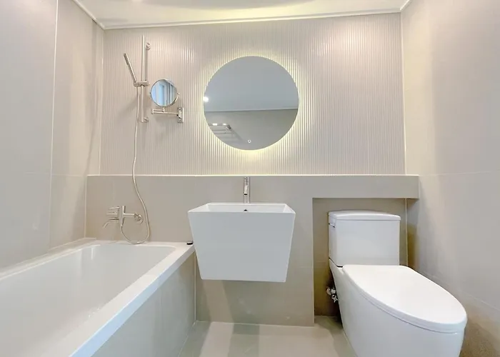 4br Designer House In Hongdae *
