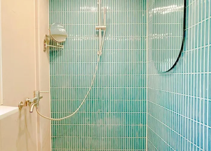 4br Designer House In Hongdae * Seúl